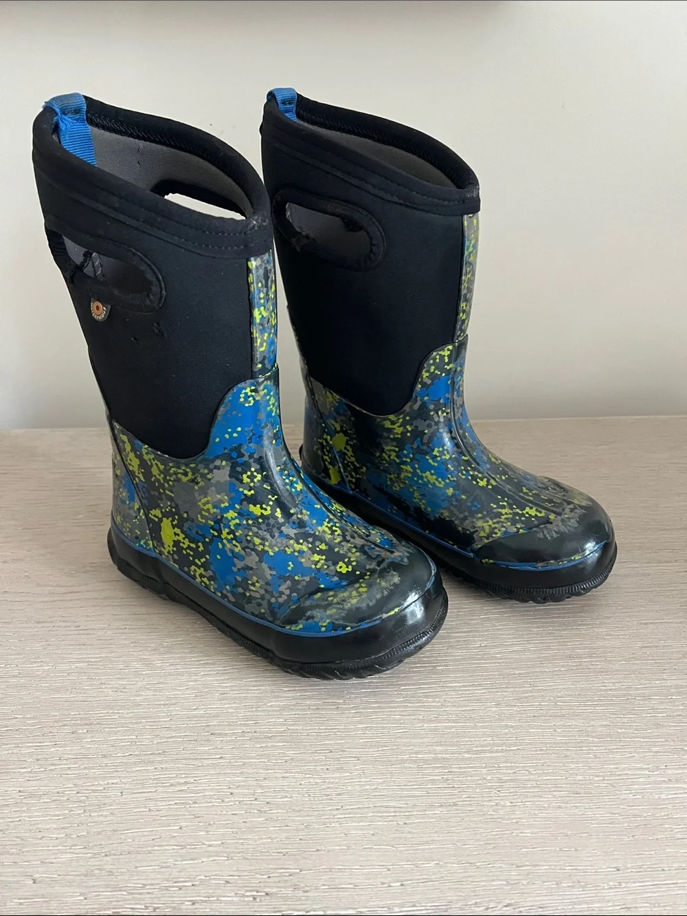 Kids BOGS waterproof winter Rain Boots size 12